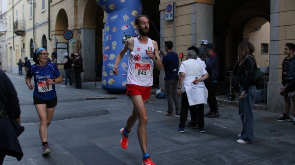 Francesco Carrera vince la 5000 di Trino