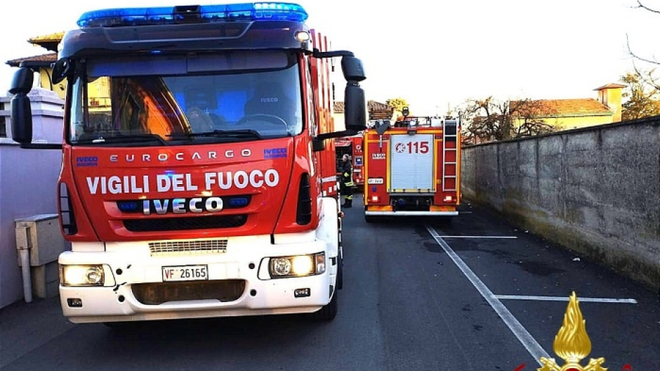 Masso cade sulla strada ad Alto Sermenza