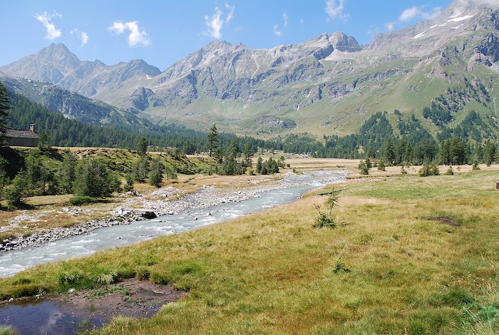 Lavori sulla strada per l’Alpe Veglia, chiusure e limitazioni al transito